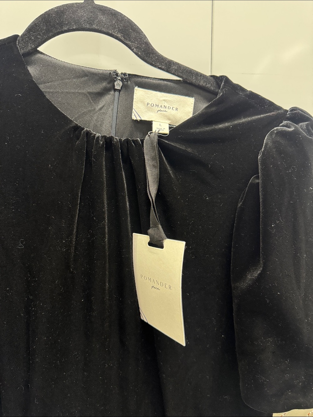 NWT!!! Pomander Place- Midi Dress with Puff Sleeves- Nicolette dress, L - Picture 4 of 8